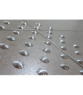 NOVOTOP ACCESS Composite botones Podotactiles para escaleras